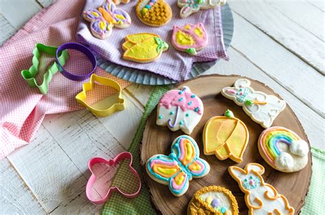 Making gluten free bunny munch would be such a fun tradition to start with your kids or grandkids to set out for the easter bunny in exchange for eggs. Our Favorite Easy Gluten Free Easter Desserts - Bob's Red ...