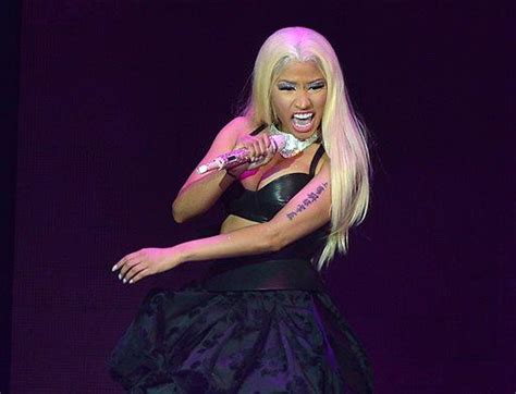 Nicki Minaj Hiv Hoax Pops Up On Twitter The Epoch Times