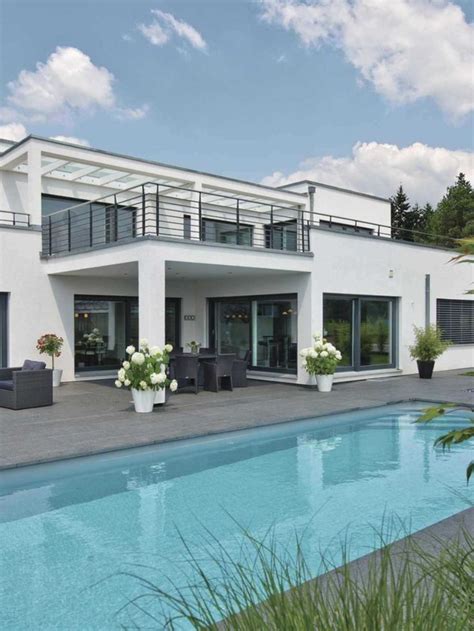 For more information please visit: Luxusvilla im Bauhaus-Stil - WeberHaus | Luxus villa ...