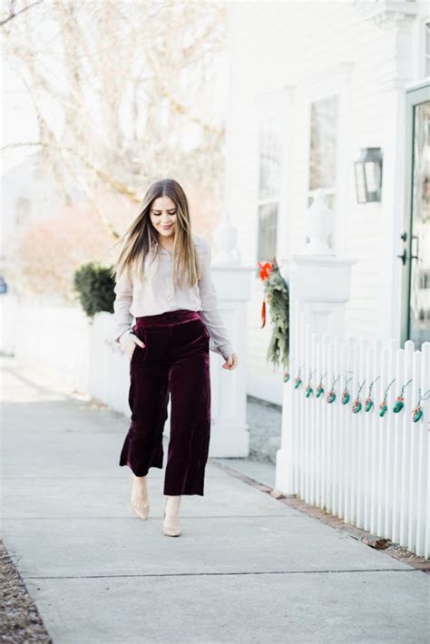 2 Easy Ways To Style Velvet Pants Dress Cori Lynn Velvet Pants Velvet Pants Outfit Fall