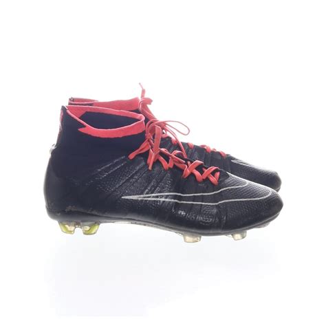 Vi har vad som krävs. Nike, Fotbollsskor, Strl: 39, Svart/Flerfärgad (406073225 ...