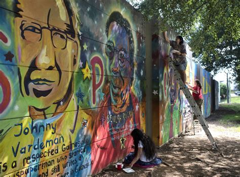 dream-crazy-big-this-new-mural-depicts-gainesville-legends-and-leaders-gainesville-times