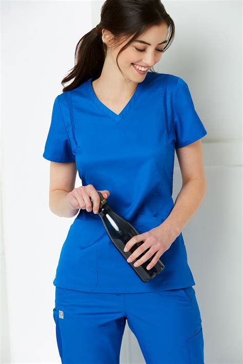 We have one of the most comprehensive lists of cna classes available online! EON 1758 | Cute scrubs, Stylish scrubs, Nursing schools ...