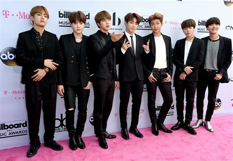 Watch Hit Korean Boy Band Bts Perform At The American Music Awards On