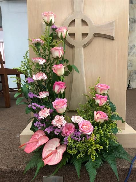 Corpus Christi 2362019 Joyce Basket Flower Arrangements Altar