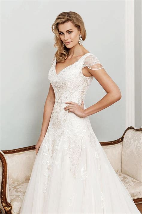 Floryday offers latest ladies' dresses collections to fit every occasion. Nicki Flynn Wedding Dresses and Bridal Gowns | Juliana ...