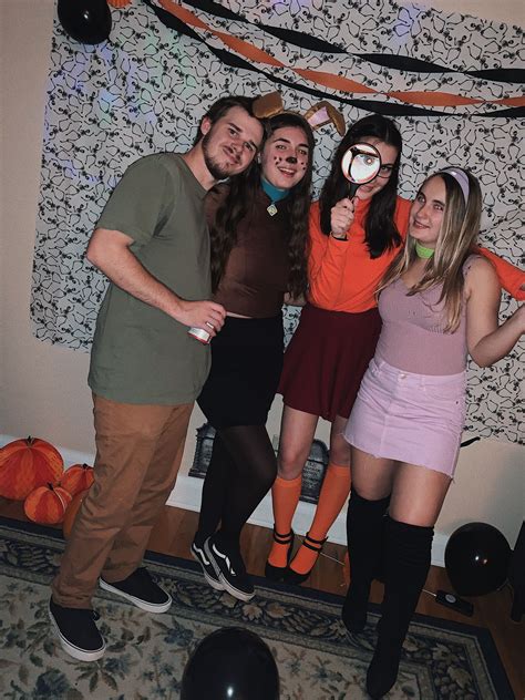 Scooby Doo Gang Halloween Outfits Scooby Doo Diy Costume Scooby Doo