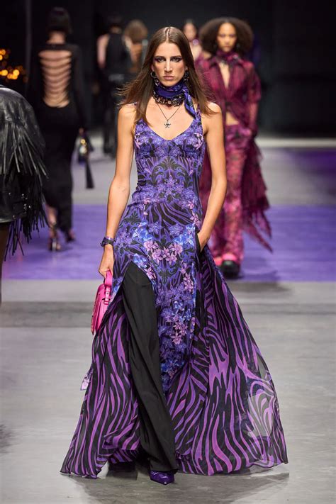 Versace Spring 2023 Collectionfashionela