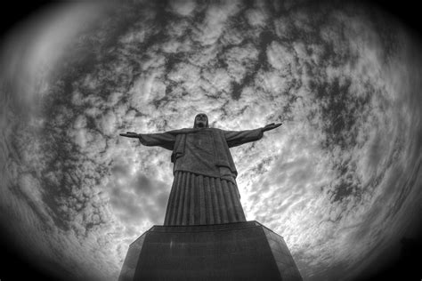 Seeing The Famous Christ The Redeemer Statue In Rio De Janeiro