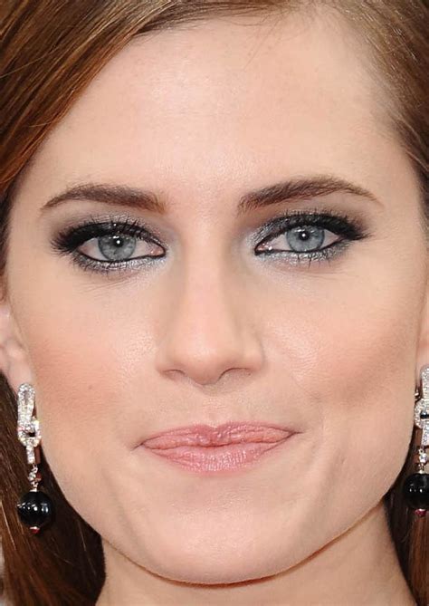 50 Holiday Party Makeup Ideas To Steal From The Red Carpet Holiday