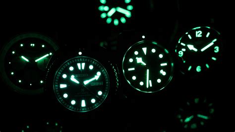What Makes Luminous Watch Dials Glow A Brief History Of Shine Bloomberg