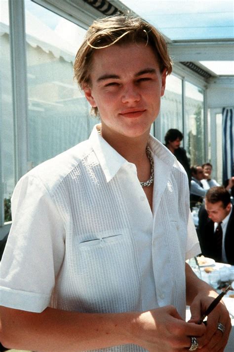 15 Of Leonardo Dicaprios Dreamiest 90s Moments Young Leonardo