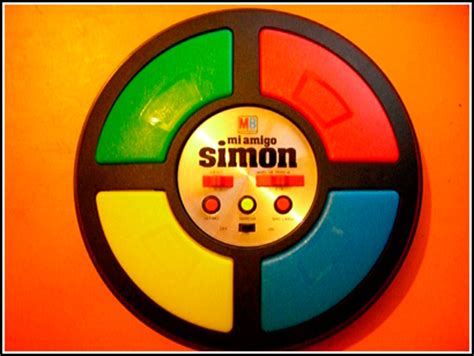 Y es quea día de hoy las máquinas arcade de los años 80 han quedado desfasadas. Simon | Nostalgia 80