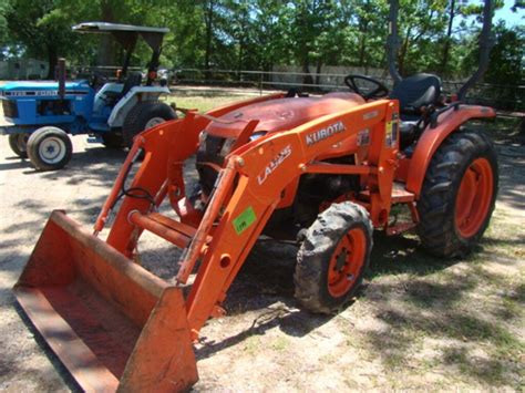 Kubota 3200 Lot 1399 Online Only Equipment Auction 5272020