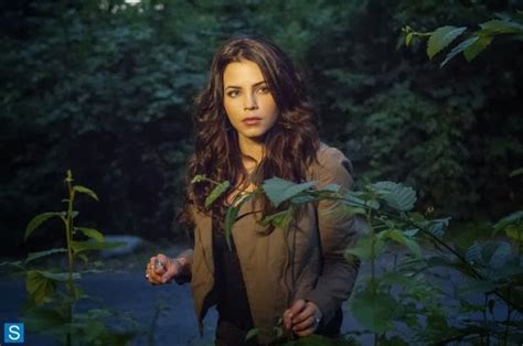 About Jenna Dewan Promo E Imagens Do Segundo Episódio De Witches Of