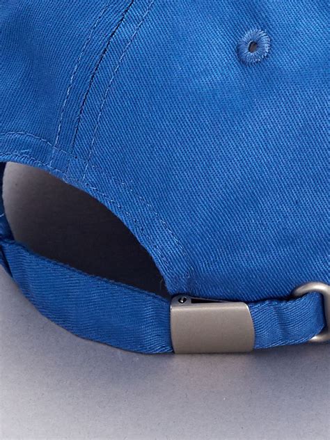 casquette brodée bleu foncé kiabi 6 00€