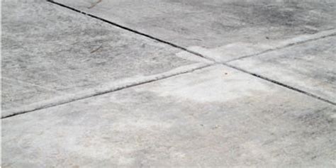 3 Signs You Need to Replace Your Concrete Driveway - Builder’s Concrete