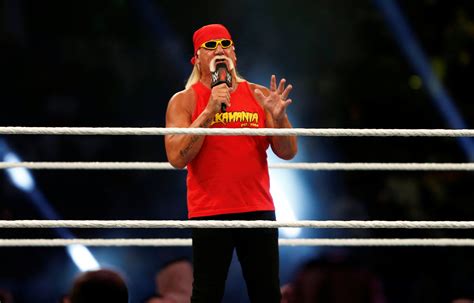Hulk Hogan Booed During Monday Night Raw Appearance Nowbn
