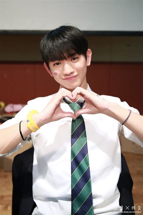Netflix reuniría a populares actores en ascenso para su nueva serie: Lee Eui Woong (이의웅) • Yuehua Entertainment • Produce 101 ...