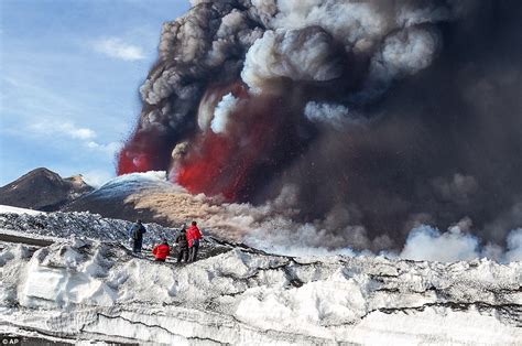 Awesome Etnas Rain Of Fire Snow Covered Volcano Spews Blood Red