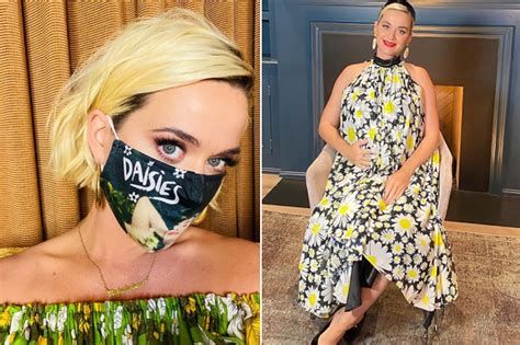 All The Times Katy Perry Wore Daisies While Pregnant With Daughter Daisy