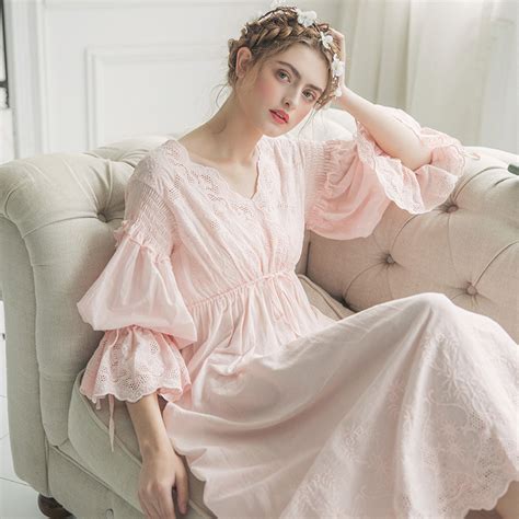 Hot Sale Retro Royal Princess Nightgowns Women White Long Sleeping