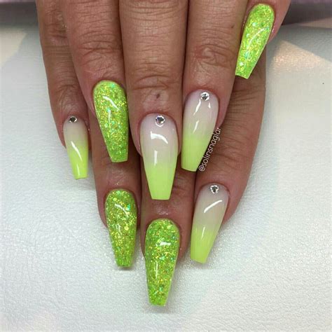 Pin By Sujey Solis On 1 иαιℓѕ 1 Lime Green Nails Neon Green