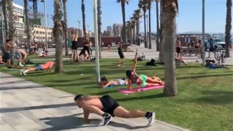 Maybe you would like to learn more about one of these? Video del regreso de las salidas en Barcelona: "El patio ...