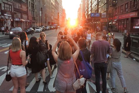 The First Manhattanhenge Sunset Is Monday Night May 29 What It Is And