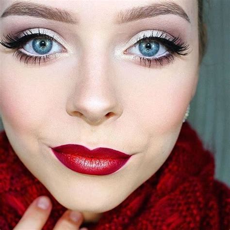 22 Sexy Christmas Makeup Ideas To Try Styleoholic
