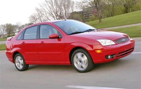 2005 Ford Focus Vins Configurations Msrp And Specs Autodetective