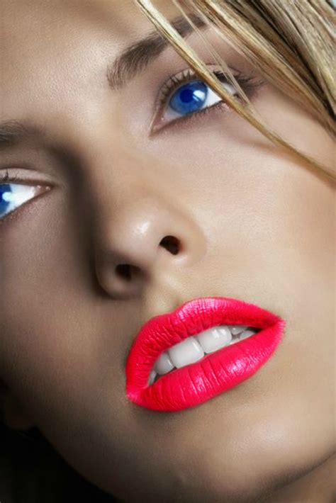 Red Lips And Blue Eyes And Blonde Lips Painting Red Lips Beautiful Lips