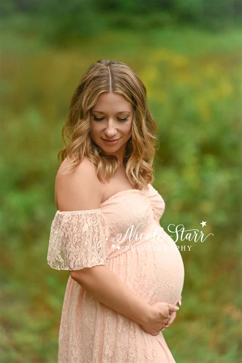 Maternity Portraits In A Meadow With Saratoga Springs Photographer