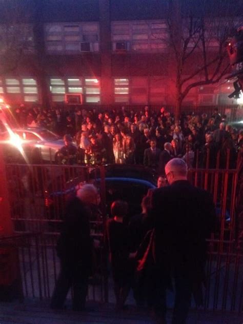 soho repertory gala evacuated after building s support beam cracked event producer gala