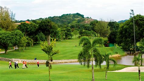 Domestic melaka green fees:complimentary buggy & caddy fees :prevailing rate other facilities:access to all facilities and amenities base on members rate. Nilai Springs Golf & Country Club Course Layout