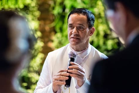Sxv reuerendo, sxv reveredo, sxv reueremdo1. Reverendo Aldo Quintão - Blog de Casamento para Noivas ...