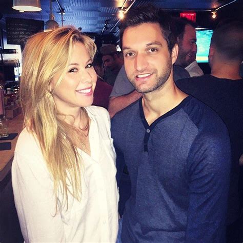 tara lipinski is engaged to todd kapostasy and they look adorable together