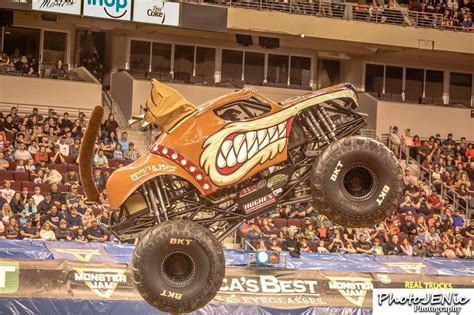Monster Mutt 2xtreme Racing Monster Trucks Wiki Fandom