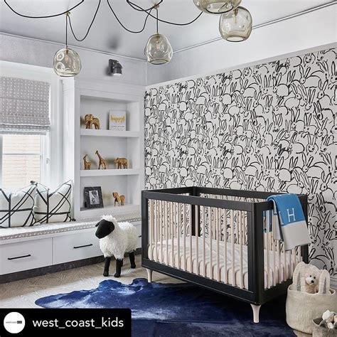black-and-white-nursery-contemporary-nursery,-nursery-room-boy,-nursery-decor-inspiration