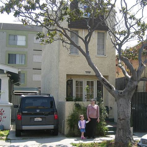 The Skinniest House In America Long Beach California Atlas Obscura
