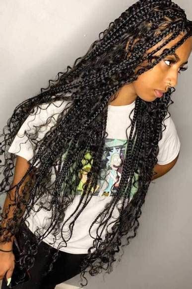 To obtain firm curls, make sure your hair is wet and finally untangle the curled hair using your fingers to add volume. 27 Easy Box Braids With Curls For African Americans In 2020
