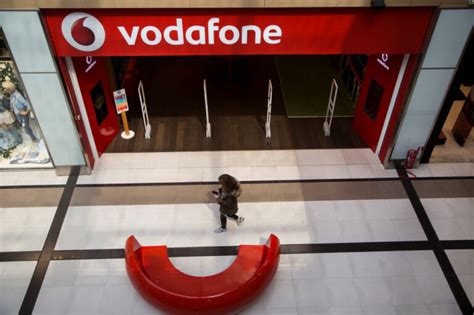 Vodafone group plc (/ˈvoʊdəfoʊn/) is a british multinational telecommunications company. Προβλήματα στο δίκτυο της Vodafone - Messinia Live