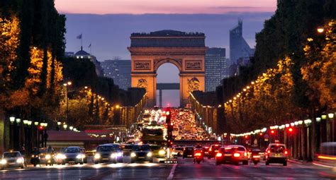 Night Tours And Nightlife In Paris