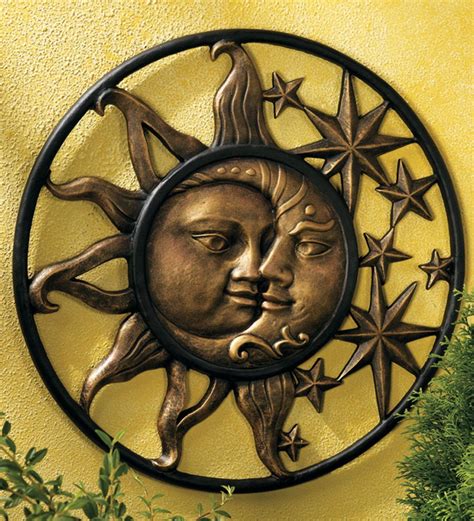 Handcrafted Weather Sturdy Aluminum Sun And Moon Face Wall Sculpture Wind And Weather