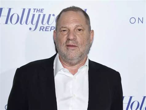 harvey weinstein will reportedly turn himself in and face sexual assault charges in new york