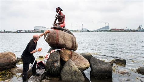 Denmarks Little Mermaid Doused In Red Paint By Whaling Protesters