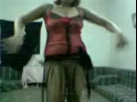 اشترك #بالقناة #لاتنسي رقص رقص ، رقص عاري ، رقص منزلي خاص ، رقص نوم ، رقص منزلي مصري ، رقص منزلي مصري رقص منازل جديد، رقص غرف النوم ملط. ‫رقص خاص جدا بقميص نوم جامد وجسم يجنن.‬‎ - YouTube
