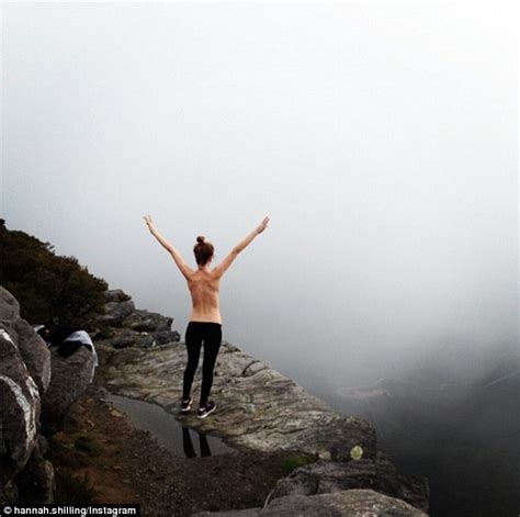 Bluff Knoll Hikers Pose For Nude Selfies In West Australia For Instagram Daily Mail Online