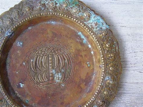 Patina Bronze Brass Engraved Footed Plate Israel By Meshumash