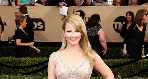 The Big Bang Theory Star Melissa Rauch Announces Pregnancy And